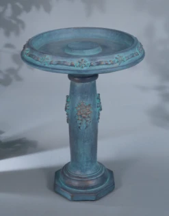 Ribbon Birdbath