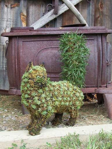 Cat Walking Topiary 2 Cat Walking Topiary - Image 2