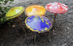 Blown Glass Mushroom Stake -Garden Decoration Store AHMS Group1600 76793.1676036671
