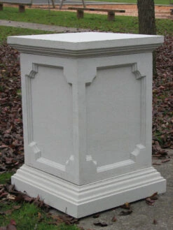Avon Pedestal