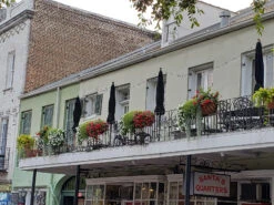 Garden Artisans 36 In Window Hayrack With Molded Coco Liner -Garden Decoration Store HayrackNO11 1600 11485.1705686372