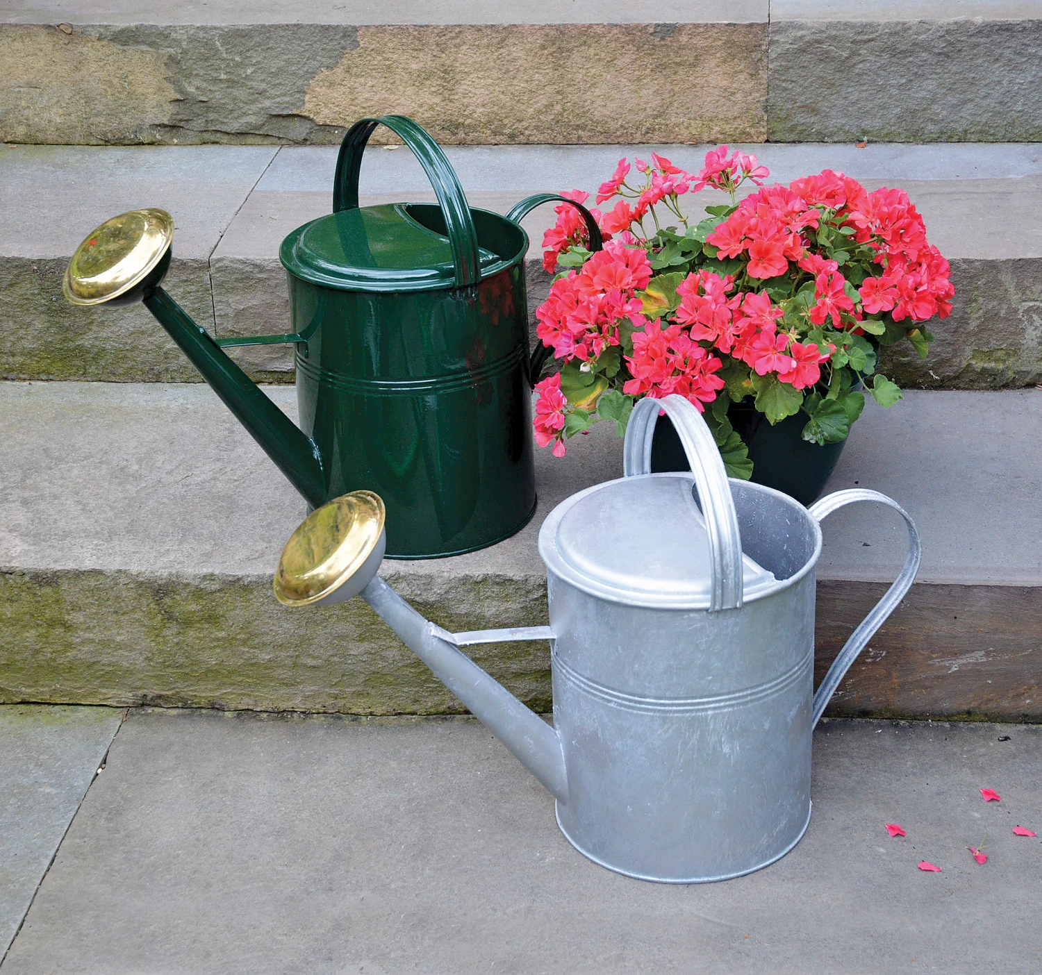 Plain Galvanized European Classic Double Grip Watering Can 2.6 Gallon 4 Plain Galvanized European Classic Double Grip Watering Can 2.6 Gallon - Image 4