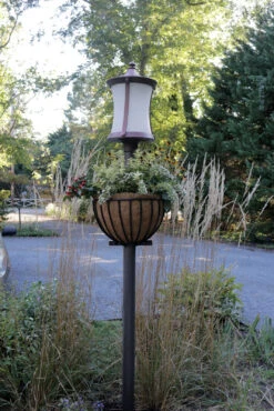 Residential Lamppost Hayrack 17 Residential Lamppost Hayrack -Garden Decoration Store LPH18 P3 1600 36293.1701701983