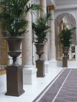 Roman Urn -Garden Decoration Store Roman Urn France 2 92760.1676138191