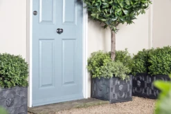 Elizabethan Family Of Planters -Garden Decoration Store eliz1513 fl 1 44027.1676036690