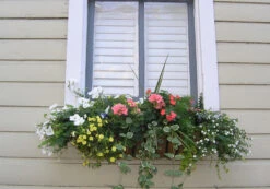 Garden Artisans 30 In Window Hayrack With Molded Coco Liner -Garden Decoration Store hayrack03b 69558.1706455388